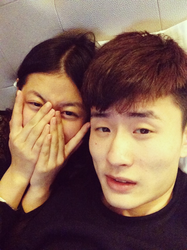 2013年4月4号晚9点。